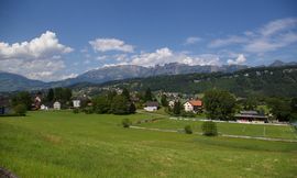 Liechtenstein
bei/near Schaanwald - Mauren
Escher Berg (rechts/right) - Alpstein (hinten/background)