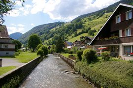 Toggenburg
Alt Sankt Johann (895 m) - Thur / River Thur