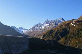 Silvrettastausee / Lake Silvretta 
Piz Buin - Schattenspitze - Egghorn