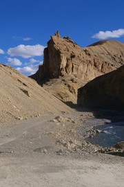 near Pang
Tozay River