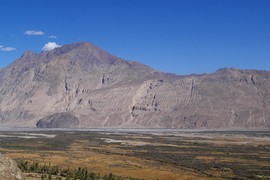 Nubra Valley 
Shyok River
Saltoro Range / Karakoram