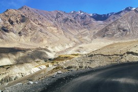 near Khardung