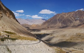 near Khardung